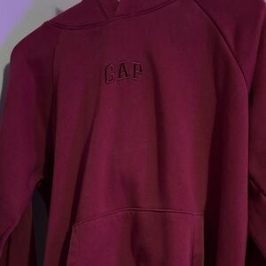 GAP Maroon Crewneck Pullover Sweatshirt